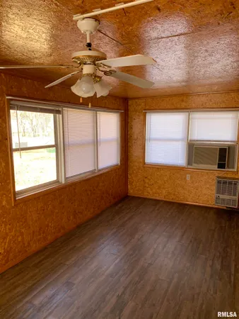 $89,900 | 972 Olive Street, Galesburg, IL 61401