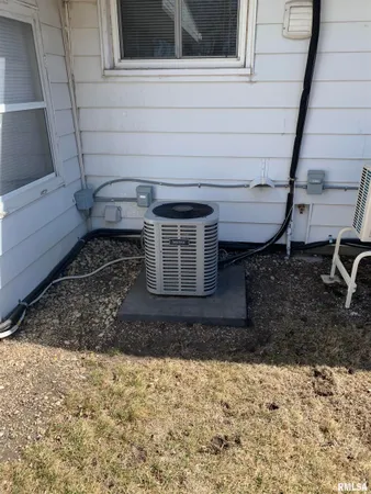 $89,900 | 972 Olive Street, Galesburg, IL 61401