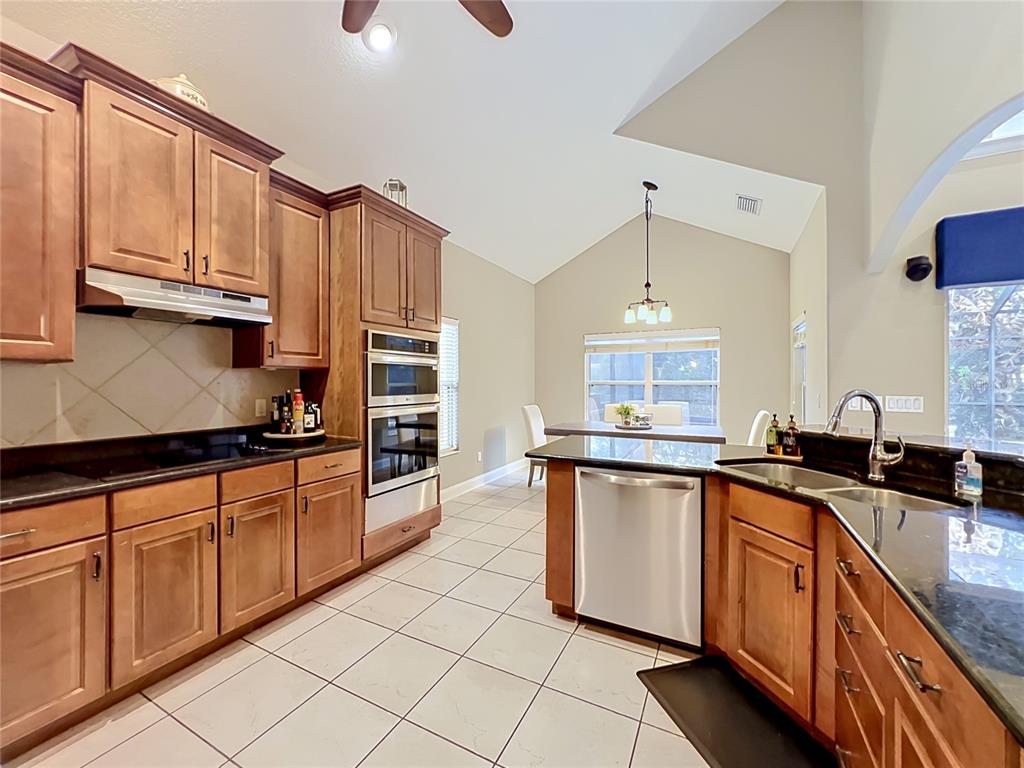 6977 Dolce Way Orlando, FL 32819 - Photo 15 of 33