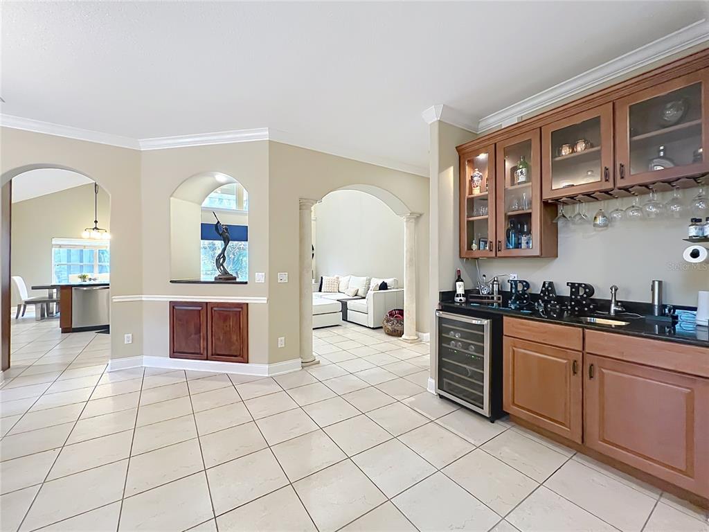 6977 Dolce Way Orlando, FL 32819 - Photo 6 of 33