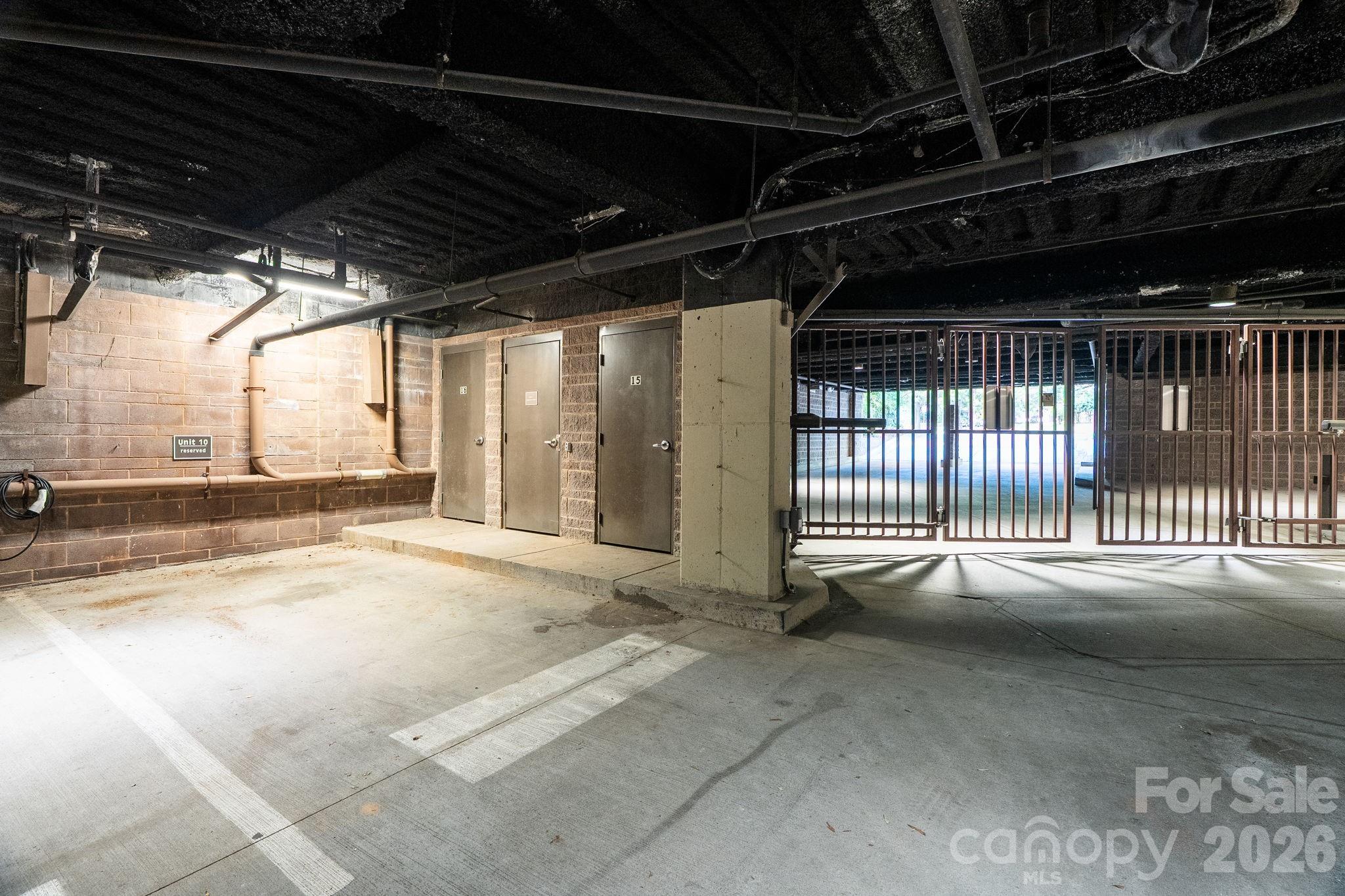 420 Queens Road, Unit 10 Charlotte, NC 28207 - Photo 32 of 39