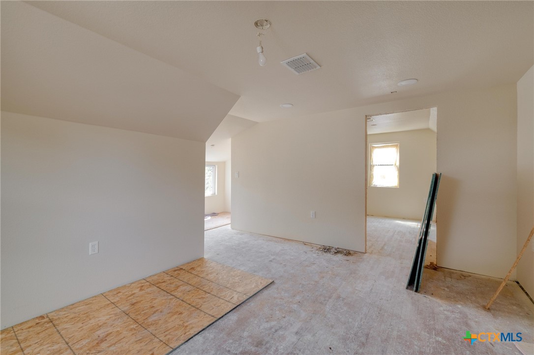 116 South Cypress Avenue Luling, TX 78648 - Photo 26 of 32