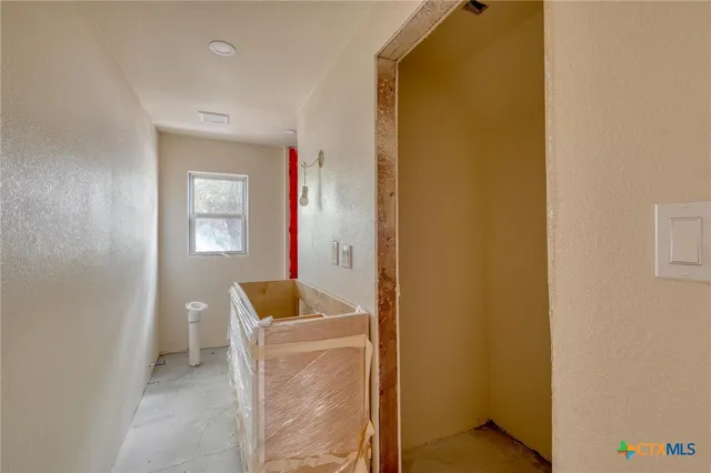 $250,000 | 116 South Cypress Avenue, Luling, TX 78648