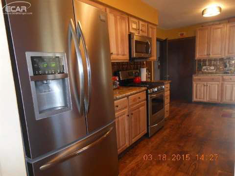 6166 Pinkerton Road Vassar, MI 48768 - Photo 4 of 26 20432820-3.JPG