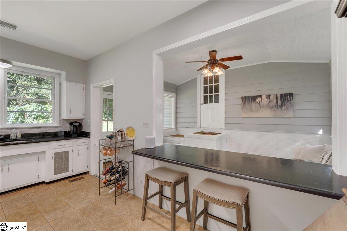 322 Chick Springs Road Greenville, SC 29609 - Photo 14 of 28 Gallery Image 14