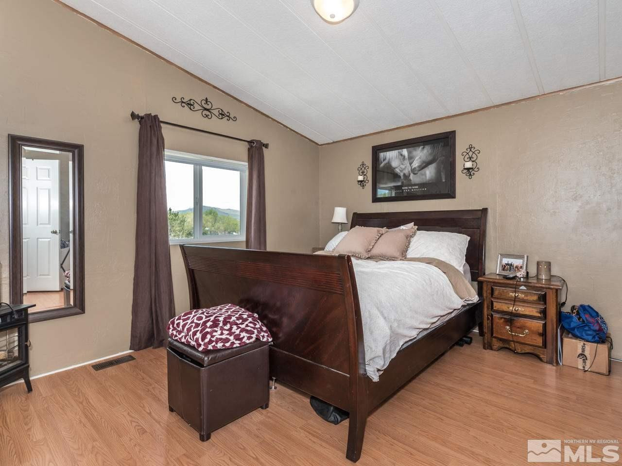 18955 Pinon Reno, NV 89508 - Photo 15 of 25 Photo 15