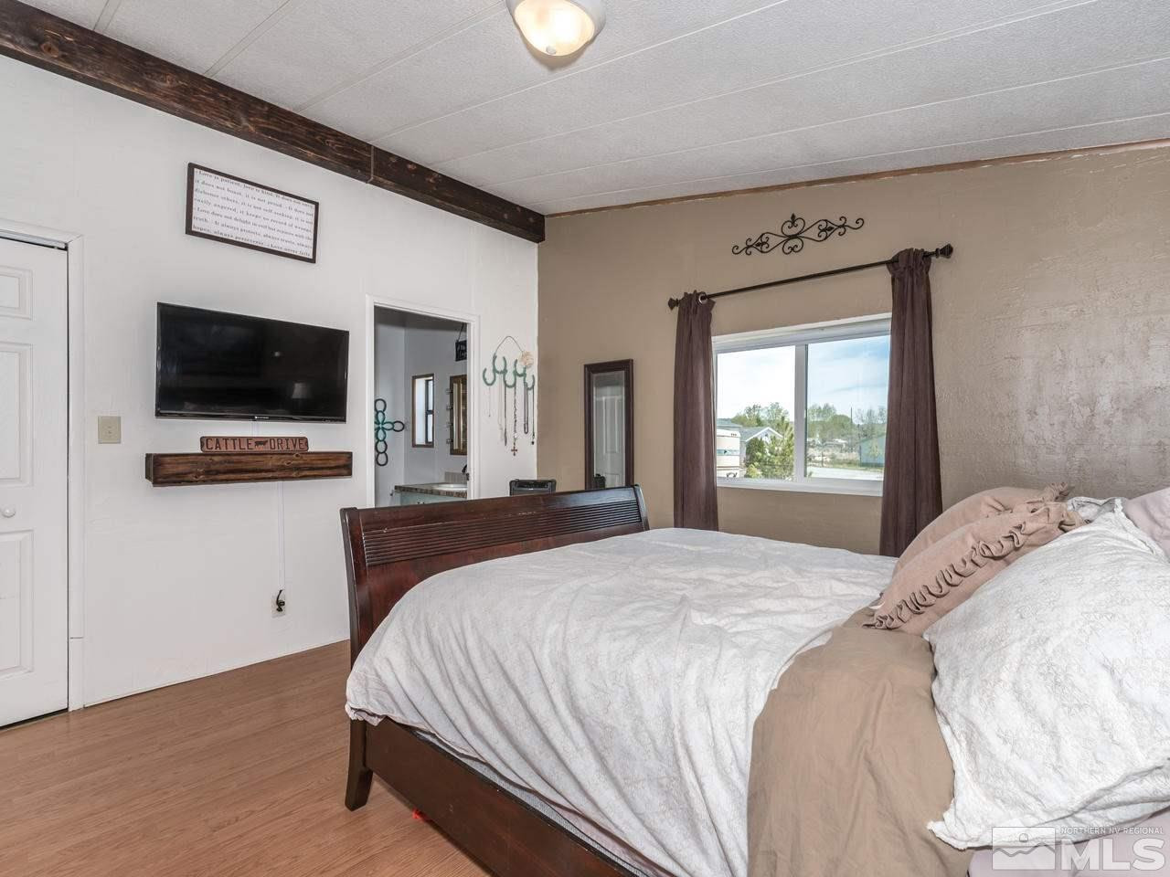 18955 Pinon Reno, NV 89508 - Photo 16 of 25 Photo 16