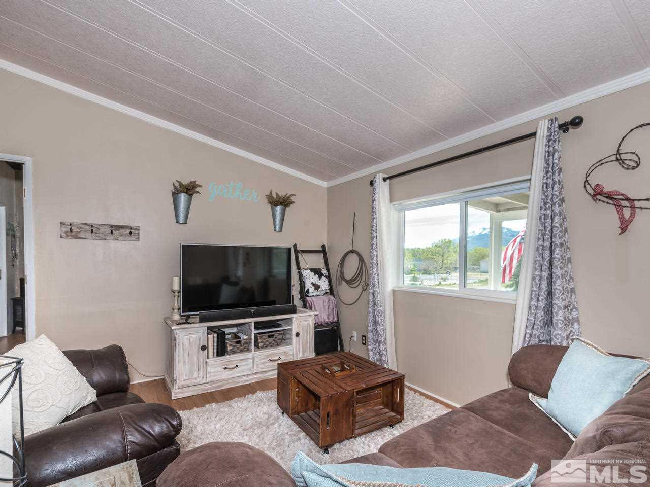 18955 Pinon Reno, NV 89508 - Photo 6 of 25 Photo 6