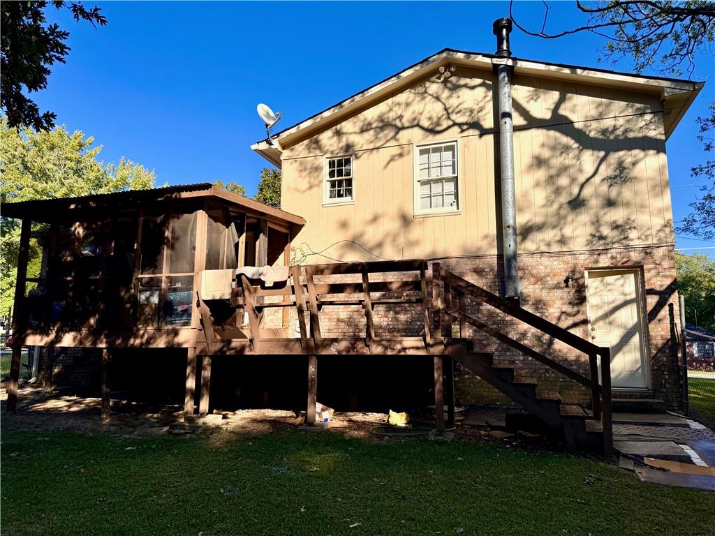 1825 North Road Snellville, GA 30078 - Photo 35 of 43 front view of house with a yard