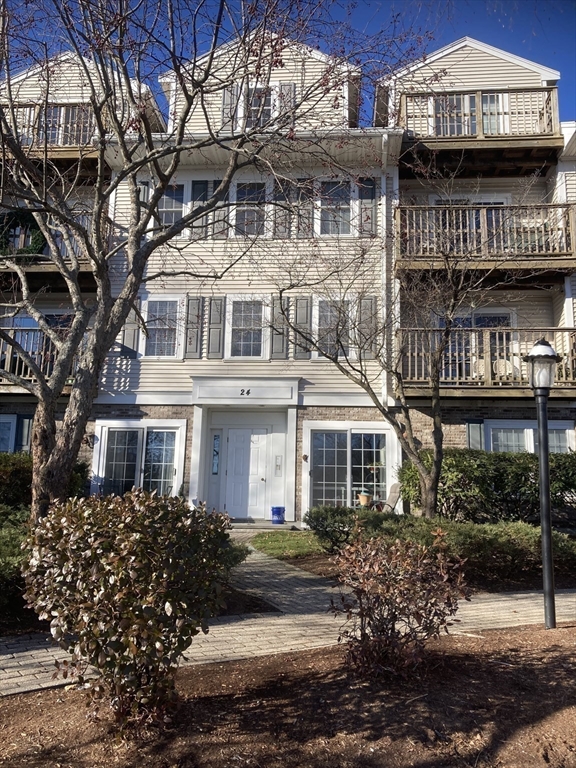 24 Forge Pond, Unit H Canton, MA 02021 - Photo 8 of 12