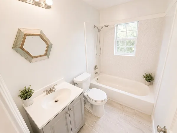 $1,500 | 5103 Willow Glen Drive, Houston, TX 77033