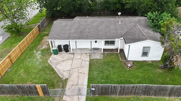 $1,500 | 5103 Willow Glen Drive, Houston, TX 77033