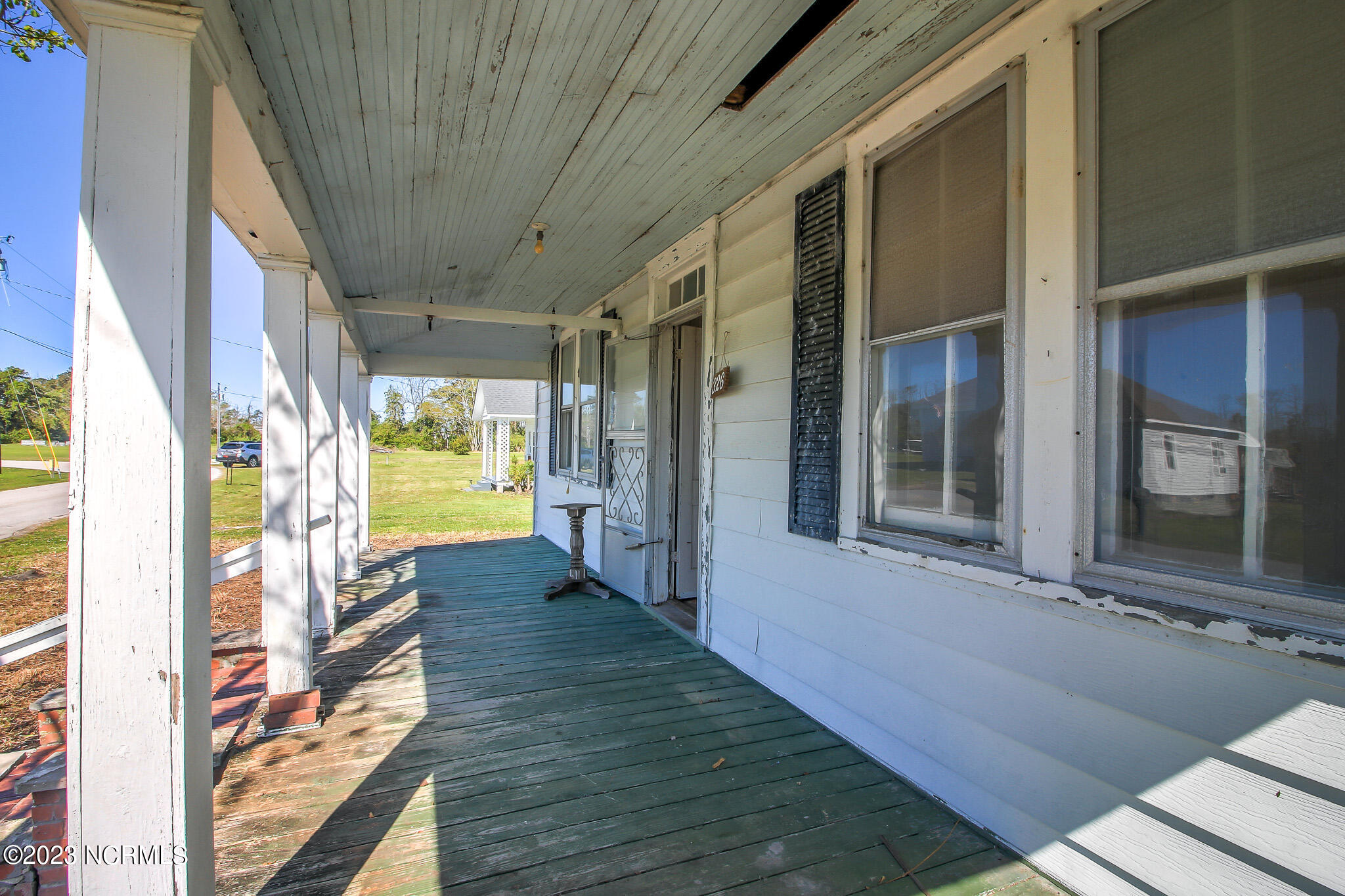 326 Community Road Davis, NC 28524 - Photo 5 of 26 Front porch