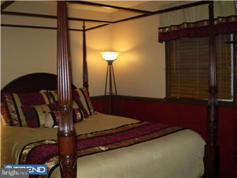 7427 Hill Road Philadelphia, PA 19128 - Photo 7 of 9 Gallery Image 7
