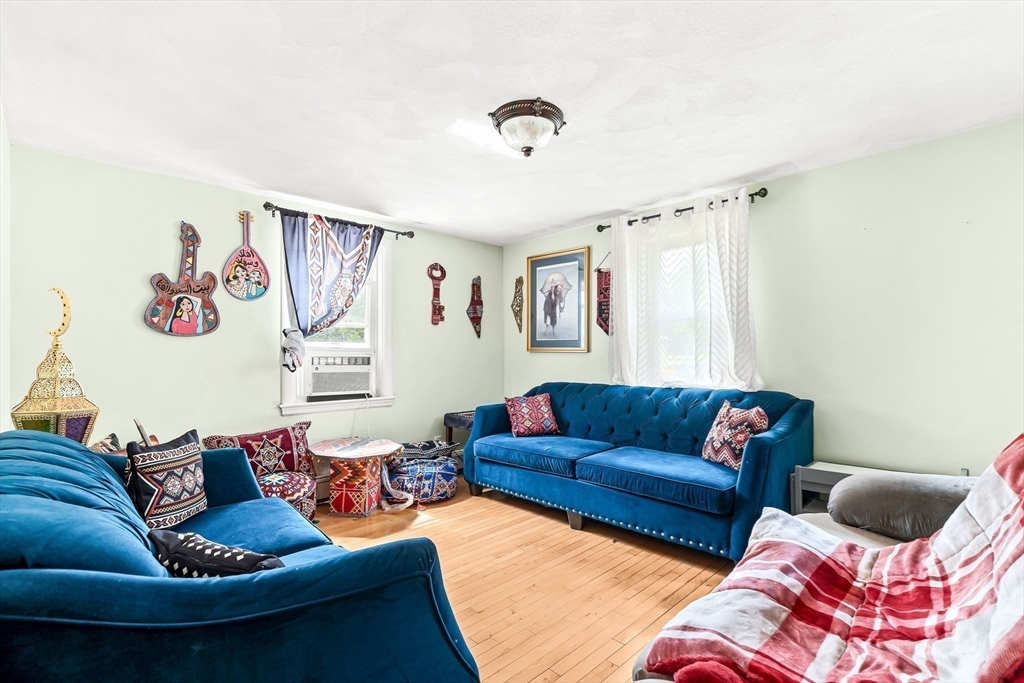 291 Main Street Saugus, MA 01906 - Photo 7 of 12