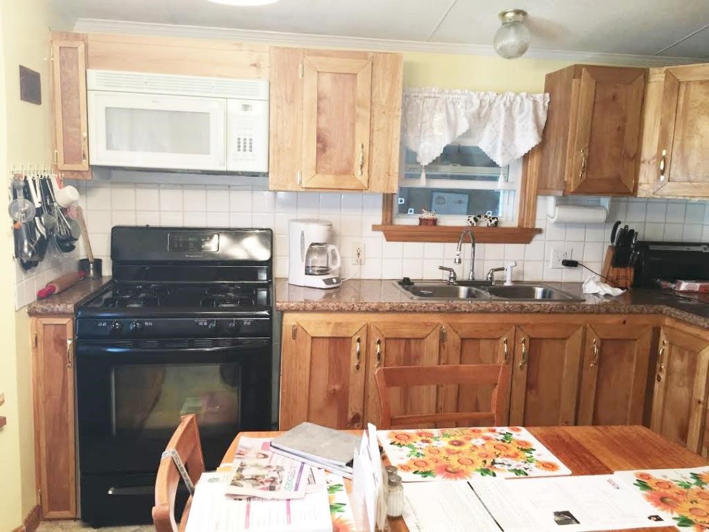 54 Pine Street Swanton, VT 05488 - Photo 11 of 23 Gallery Image 11