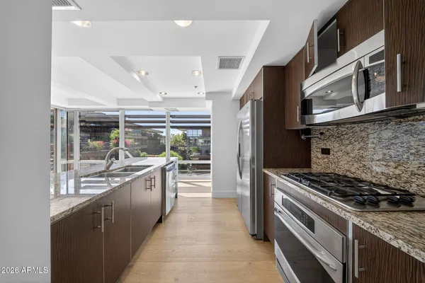 $4,800 | 7131 East Rancho Vista Drive, Unit 6001, Scottsdale, AZ 85251