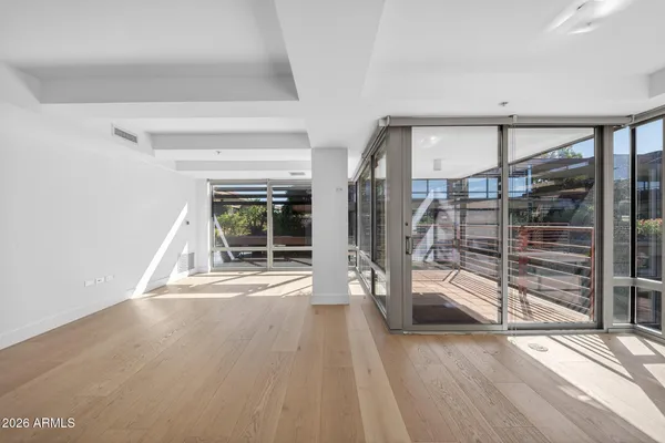 $4,800 | 7131 East Rancho Vista Drive, Unit 6001, Scottsdale, AZ 85251