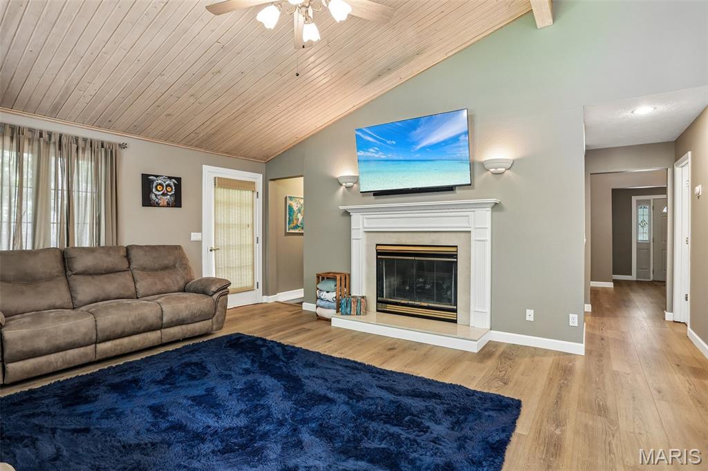 111 Solar Circle Litchfield, IL 62056 - Photo 13 of 55
