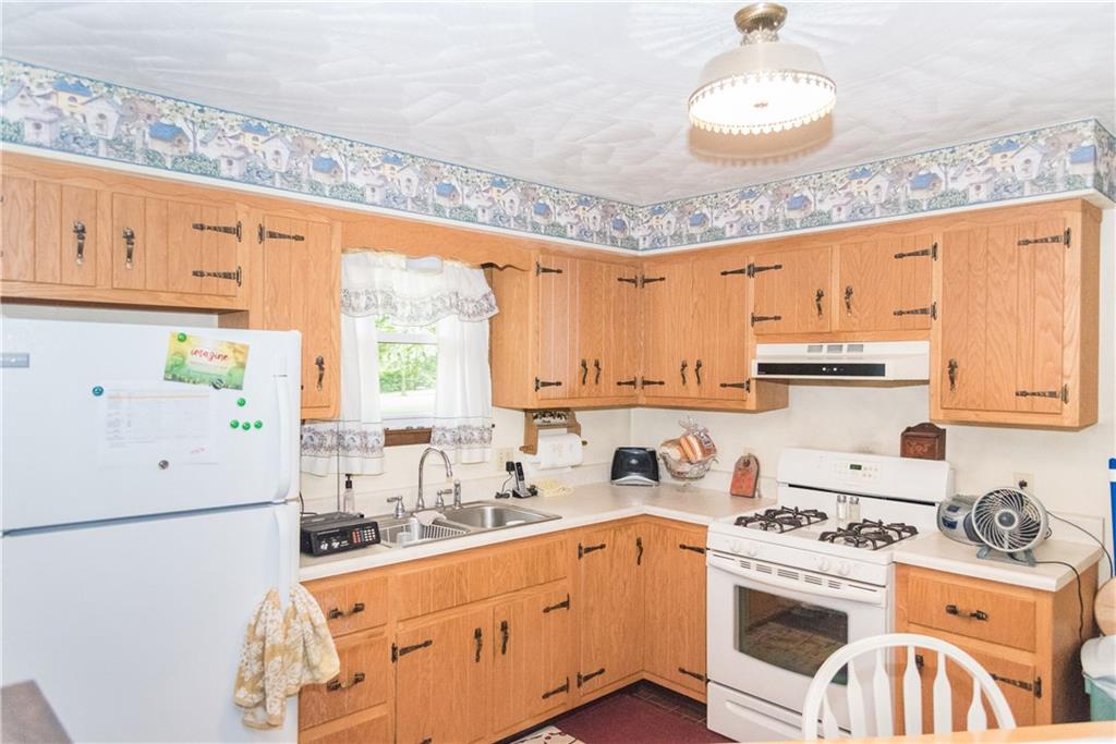 177 Bonniebrook Road Butler, PA 16002 - Photo 4 of 16