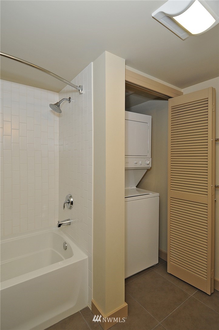 900 Lenora Street, Unit W105 Seattle, WA 98121 - Photo 7 of 27