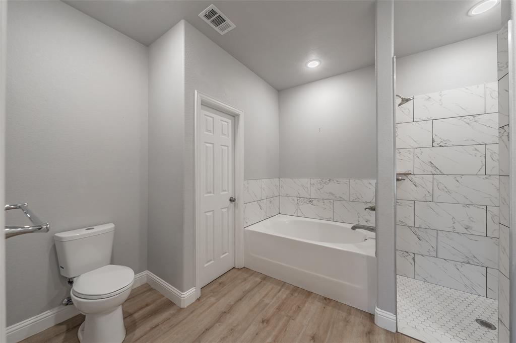 402 Robbins Street Cleburne, TX 76031 - Photo 34 of 40