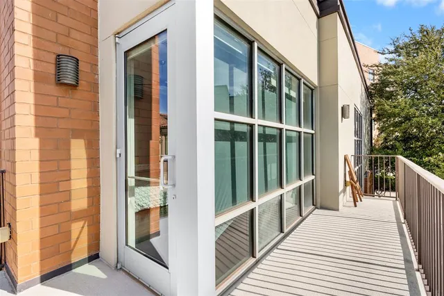 $499,000 | 2604 Museum Way, Unit 2101, Fort Worth, TX 76107