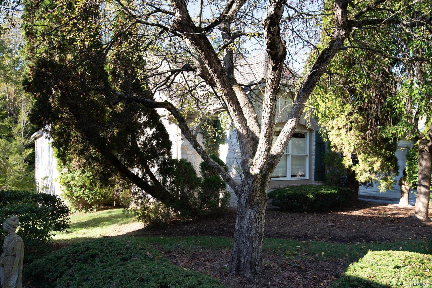 2814 South St Remy Circle Bloomington, IN 47401 - Photo 13 of 36