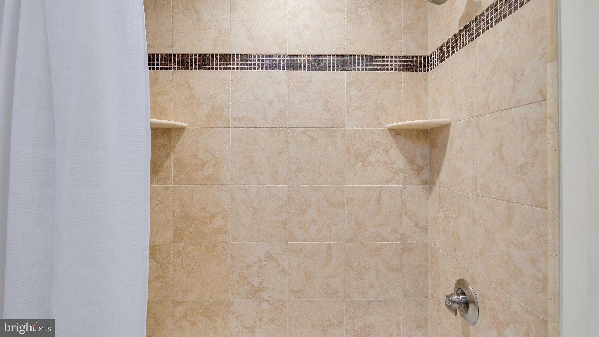 11 Eden Roc New Hope, PA 18938 - Photo 34 of 45 Tub/Shower - Main Bath
