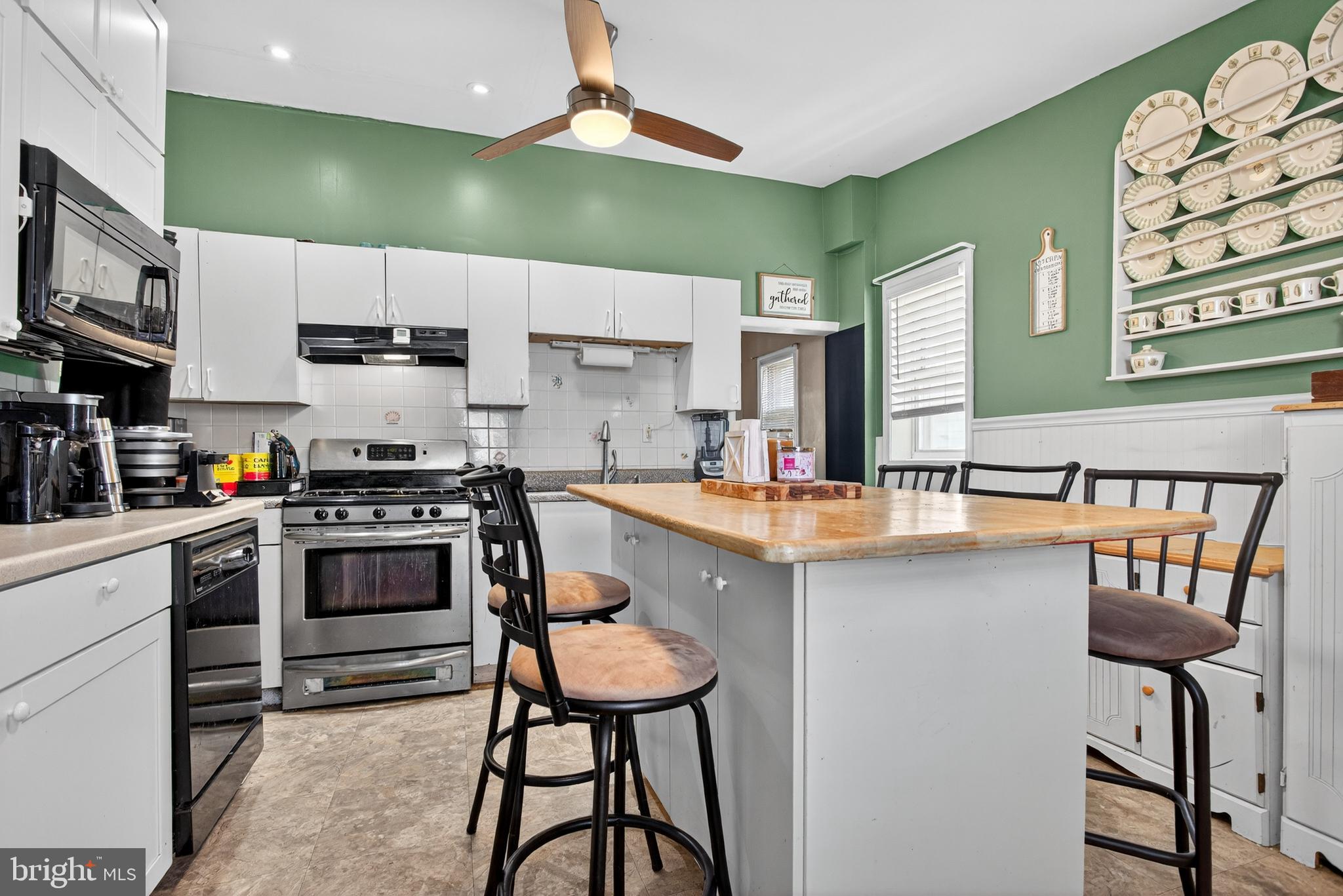 7916 Craig Street Philadelphia, PA 19136 - Photo 8 of 24 Kitchen