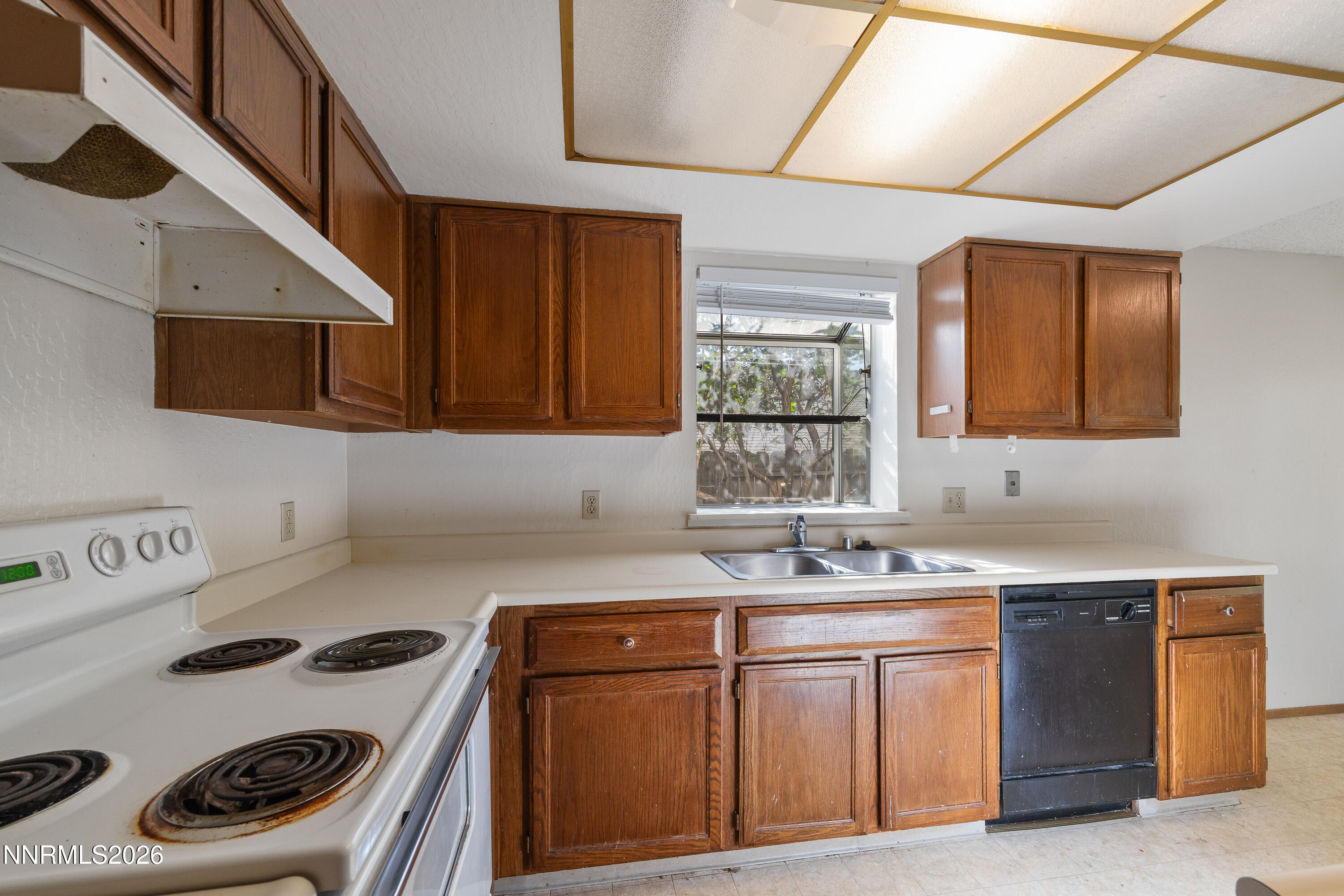 1433 Ambassador Drive Reno, NV 89523 - Photo 12 of 29 Ambassador-13