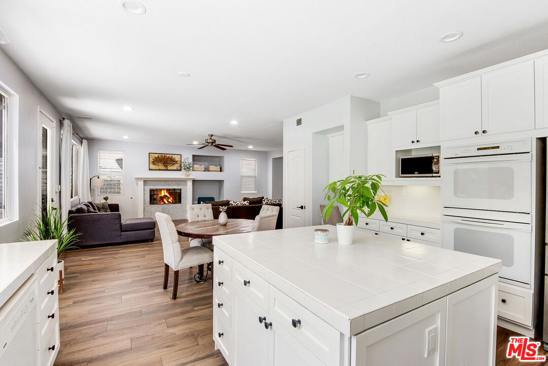 24944 Smokewood Way Stevenson Ranch, CA 91381 - Photo 20 of 39