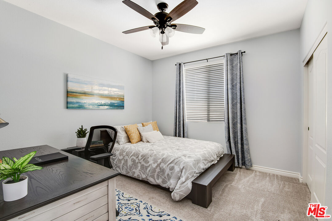 24944 Smokewood Way Stevenson Ranch, CA 91381 - Photo 22 of 39