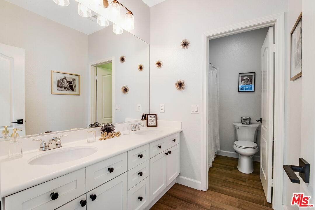 24944 Smokewood Way Stevenson Ranch, CA 91381 - Photo 24 of 39