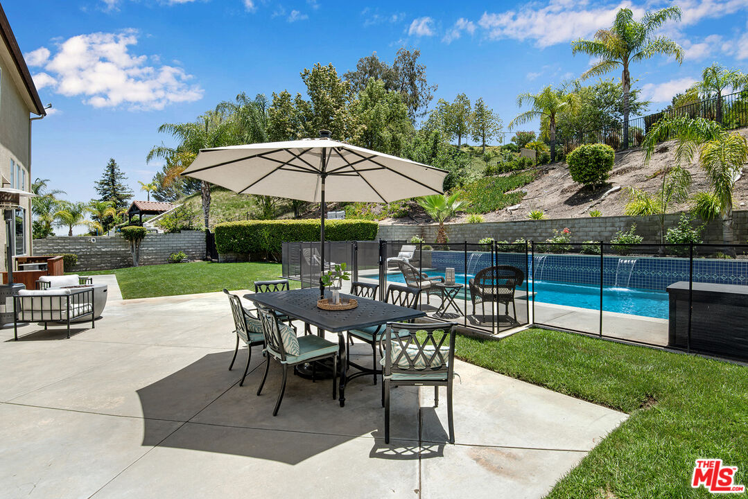 24944 Smokewood Way Stevenson Ranch, CA 91381 - Photo 35 of 39