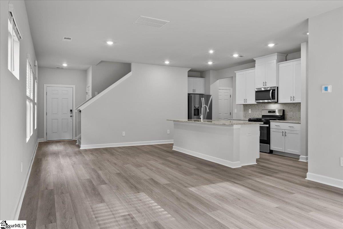 887 Penfold Pointe Wellford, SC 29385 - Photo 7 of 25