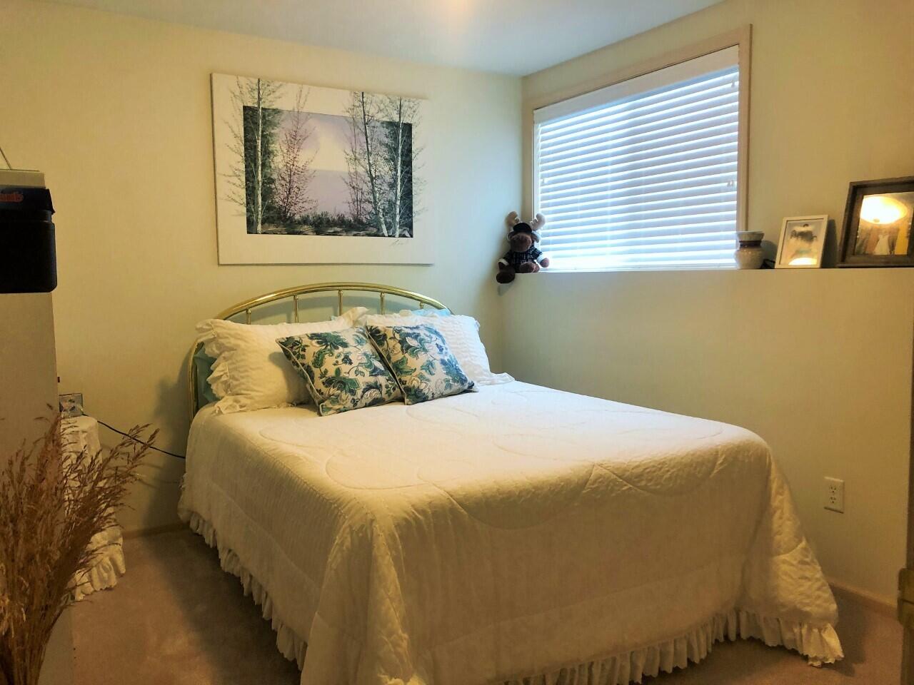 1295 North Whitehall Road, Unit 14 Muskegon, MI 49445 - Photo 12 of 19 thumbnail_IMG_9694