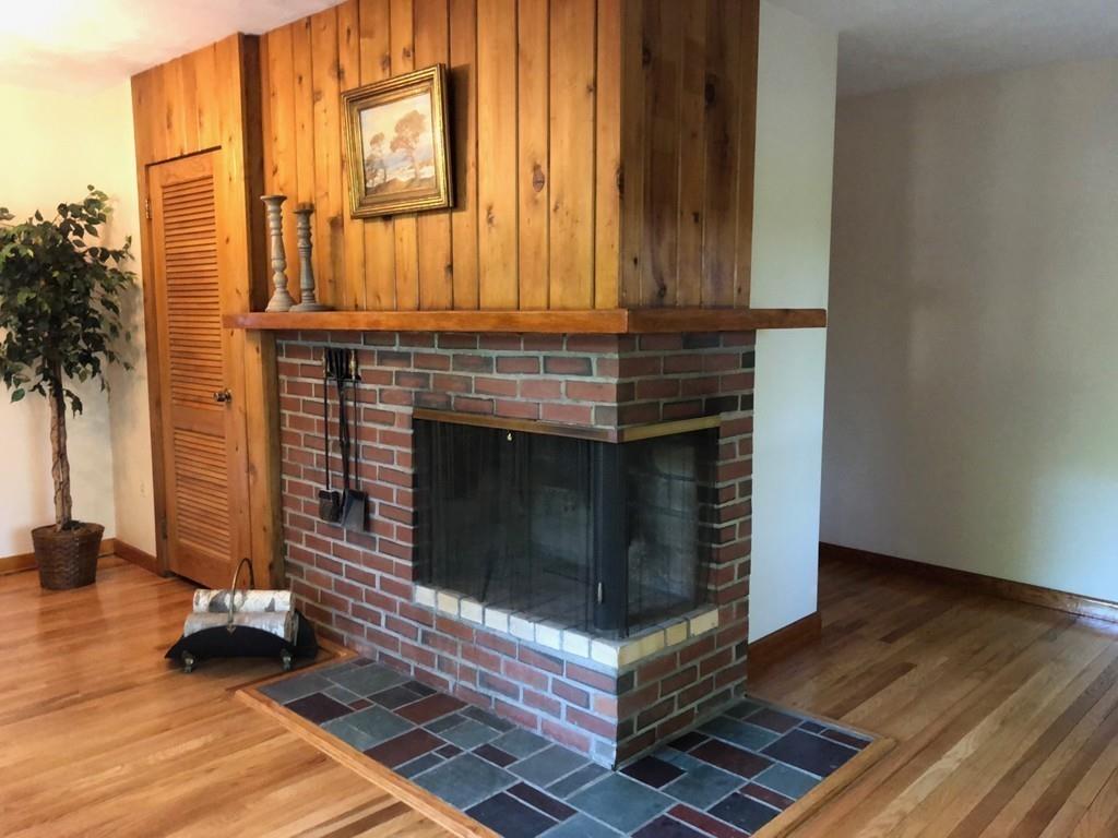 121 Harrow Road Springfield, MA 01118 - Photo 5 of 28 Gallery Image 5