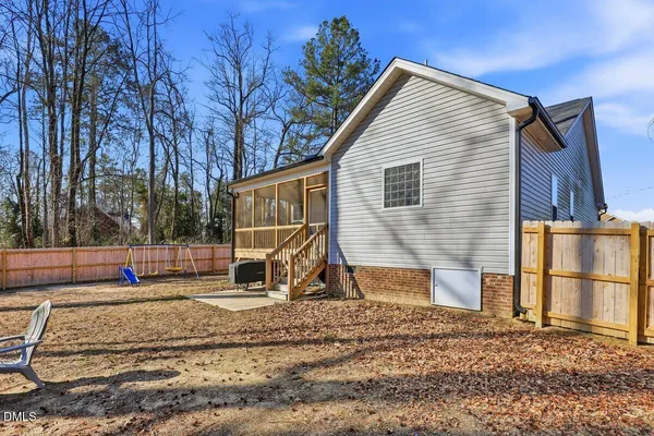 $330,000 | 110 Oak Street, Pine Level, NC 27568
