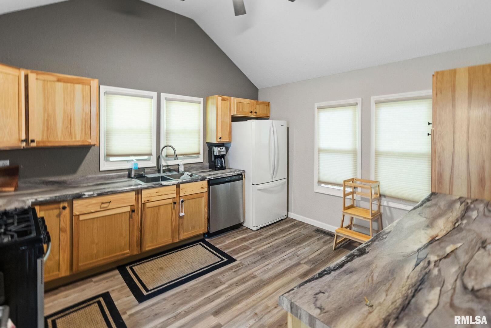 416 South Maple Street Salem, IL 62881 - Photo 18 of 31