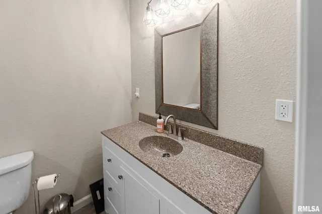 $124,000 | 416 South Maple Street, Salem, IL 62881