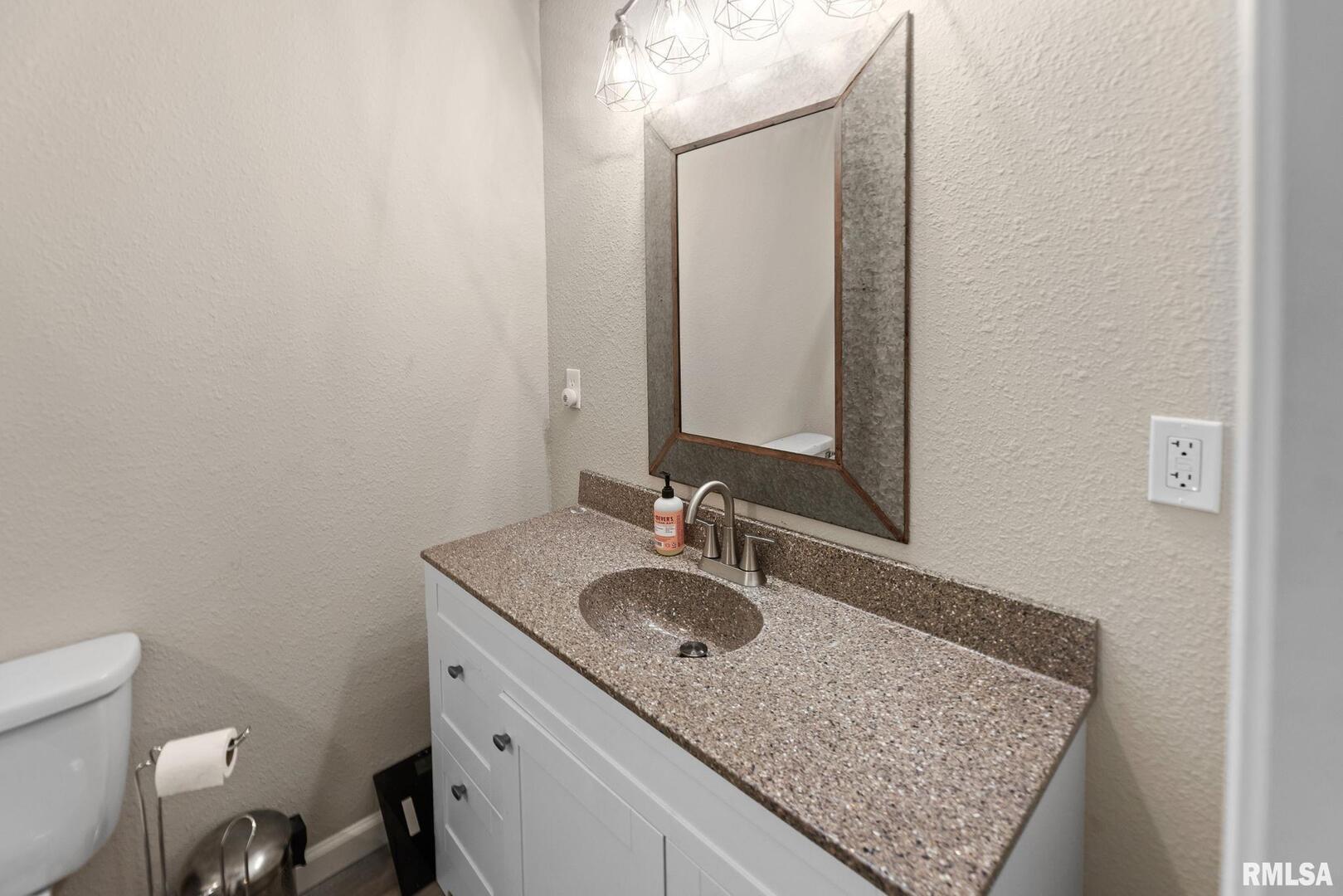 416 South Maple Street Salem, IL 62881 - Photo 27 of 31