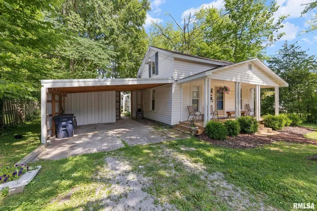 $124,000 | 416 South Maple Street, Salem, IL 62881