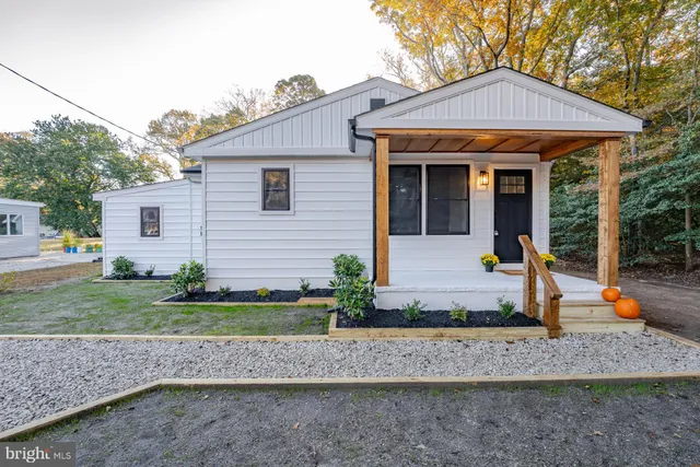 $399,999 | 16 Virginia Avenue, Cape May Court House, NJ 08210