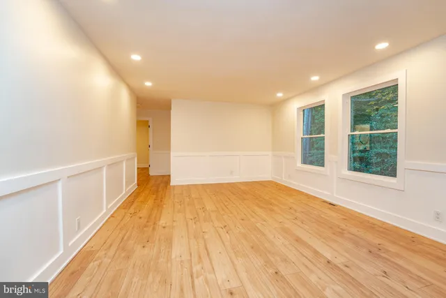 $399,999 | 16 Virginia Avenue, Cape May Court House, NJ 08210