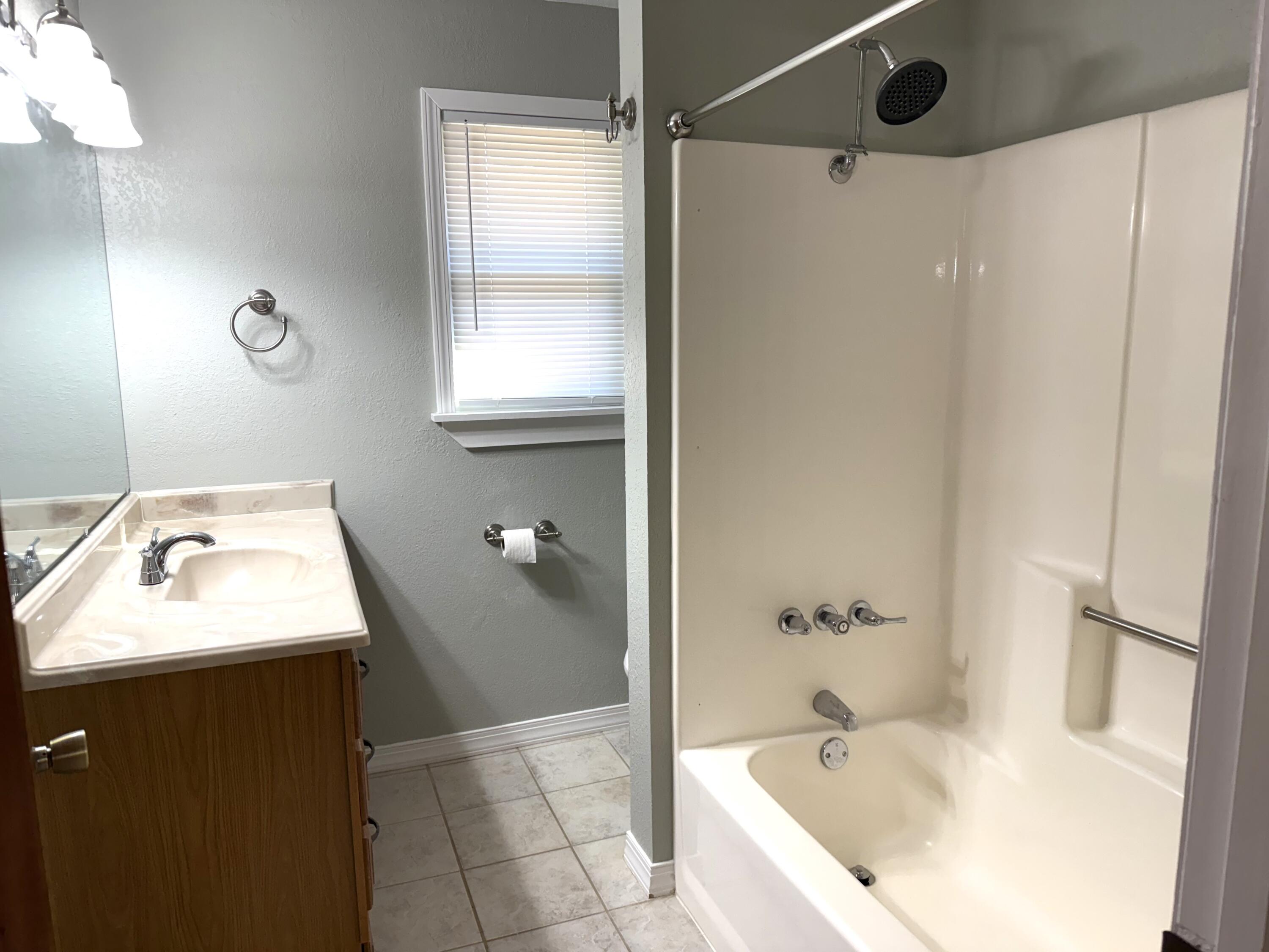 502 Scott Road Ponce de Leon, FL 32455 - Photo 13 of 28 IMG_0655