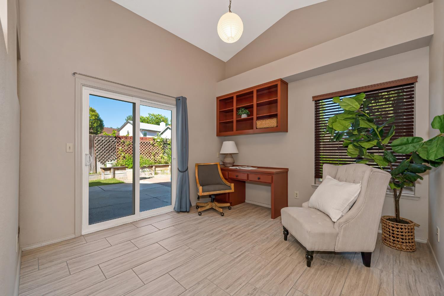 8277 Prior Way Antelope, CA 95843 - Photo 25 of 36