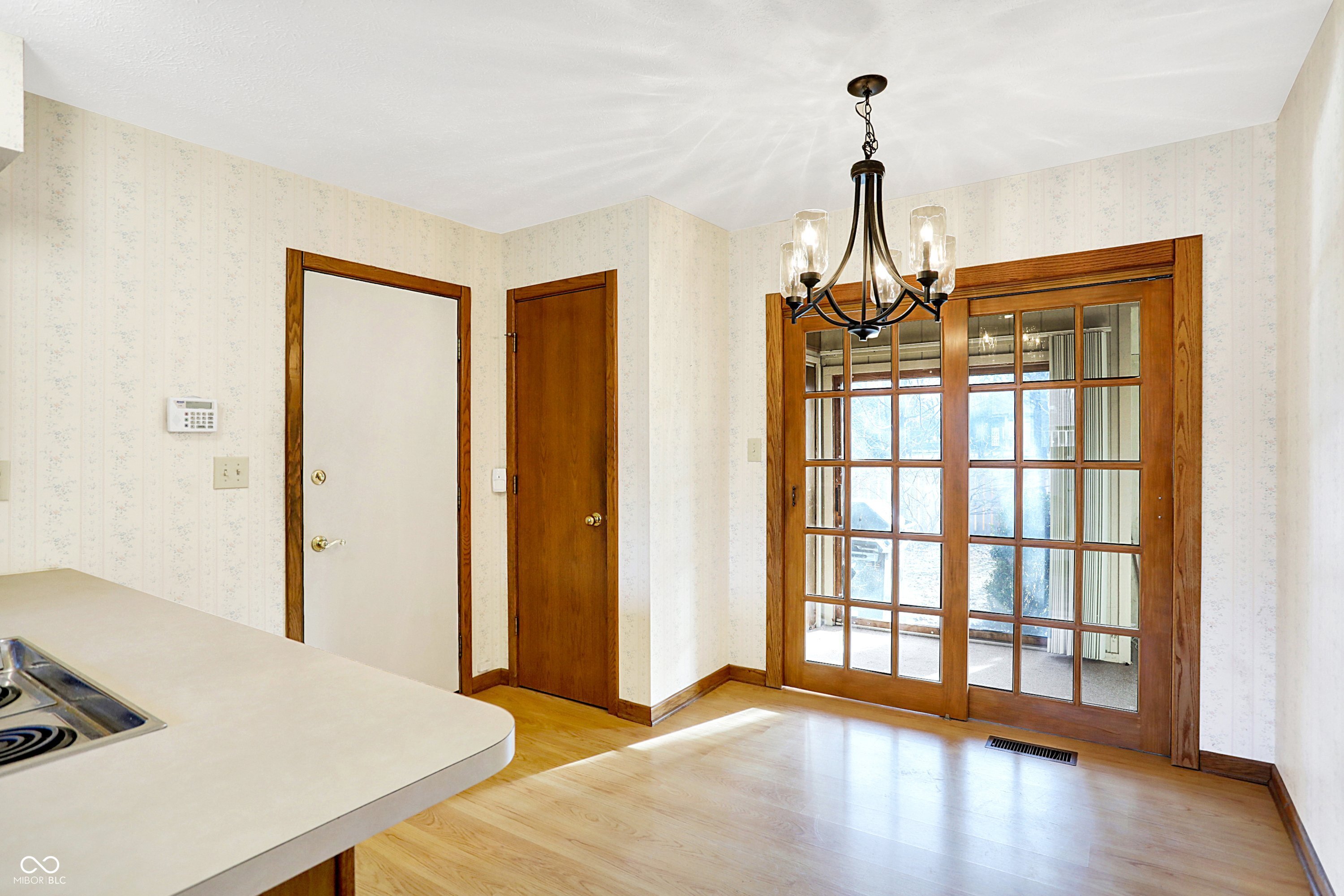 5021 Tudor Circle Carmel, IN 46033 - Photo 11 of 28