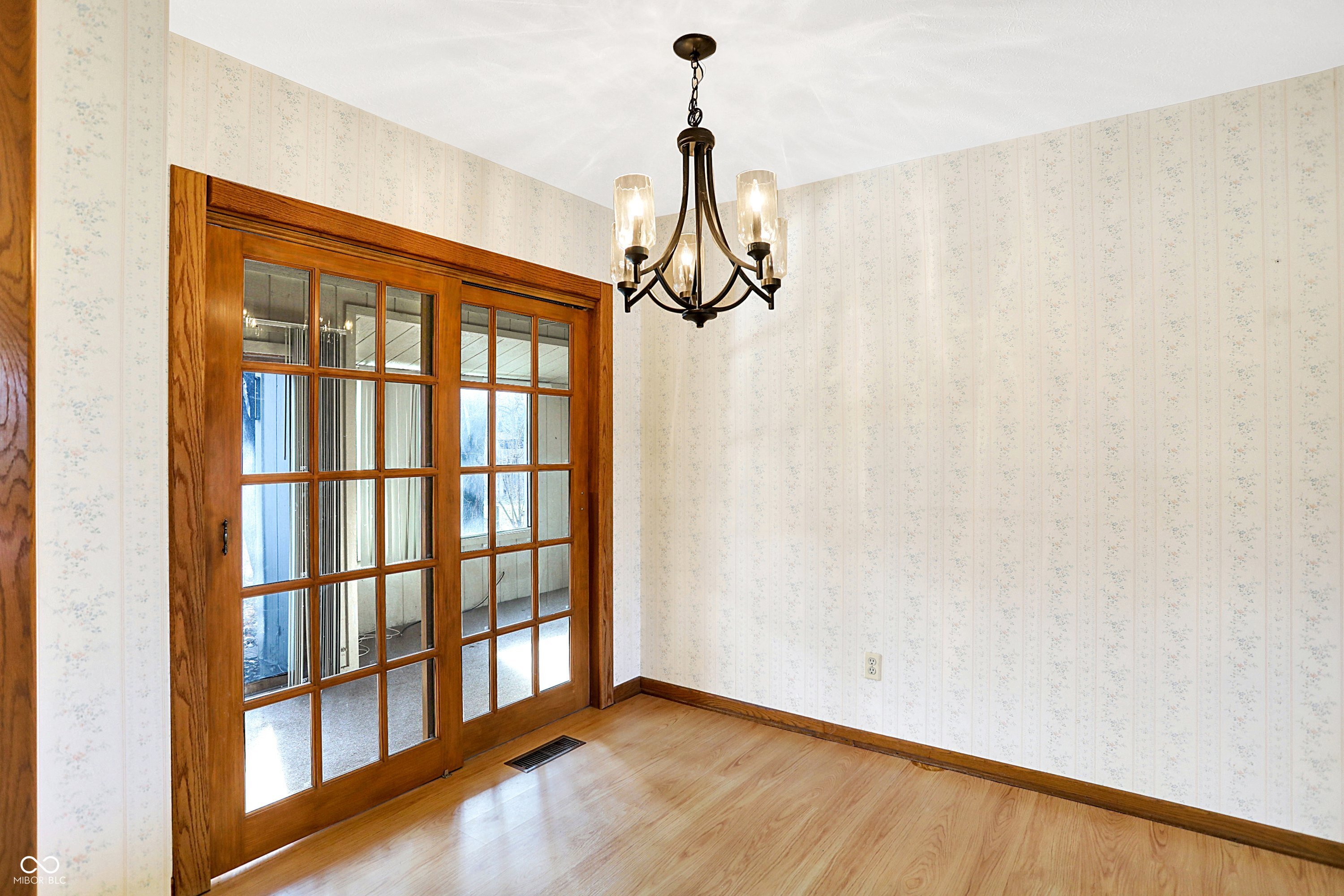 5021 Tudor Circle Carmel, IN 46033 - Photo 12 of 28