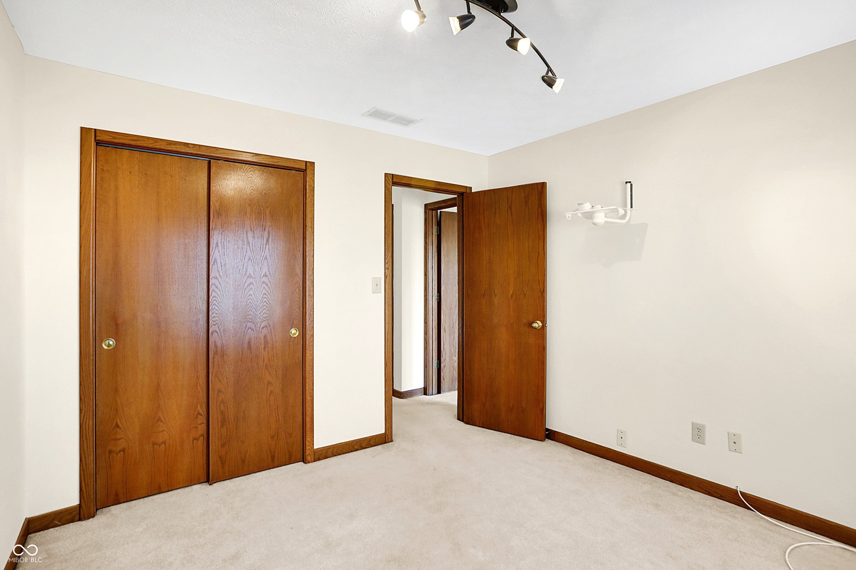 5021 Tudor Circle Carmel, IN 46033 - Photo 21 of 28